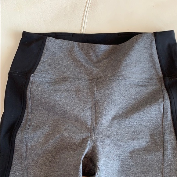 Lululemon legging - Picture 2 of 5